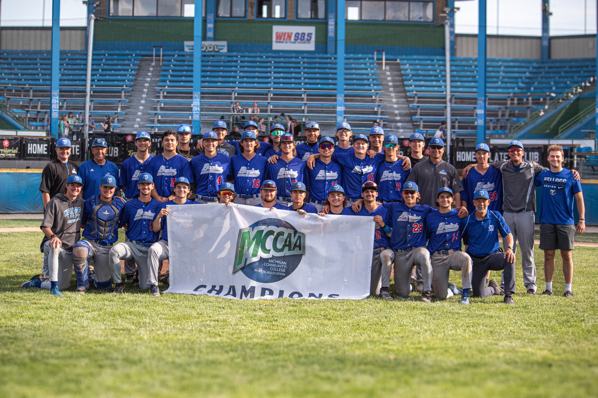 Baseball Sweeps Ancilla