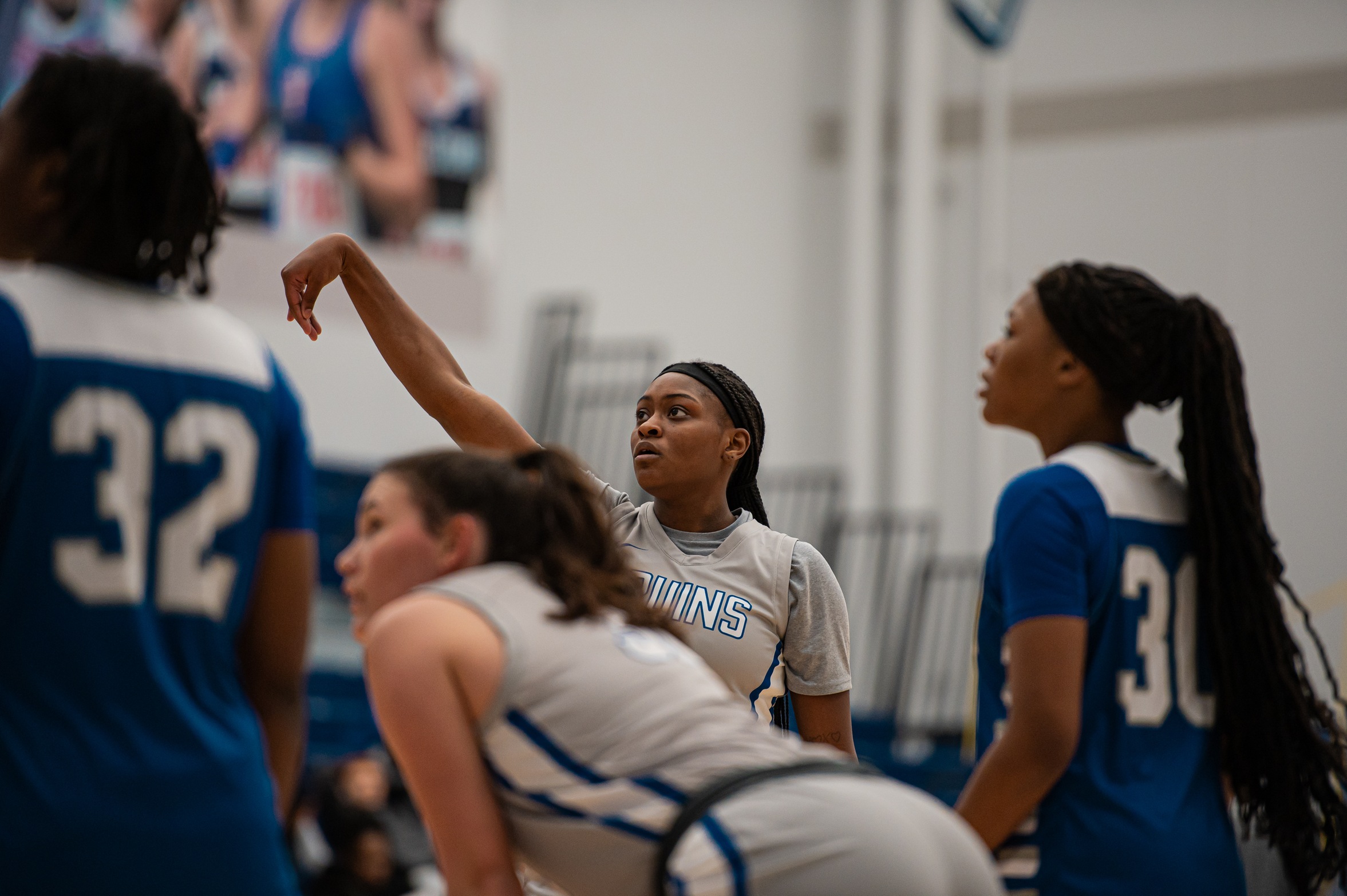 Women's Basketball Falls in Close Game